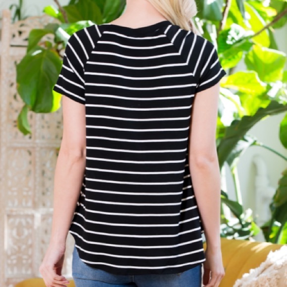 Short Sleeve Black & White Tee - Picture 10 of 10